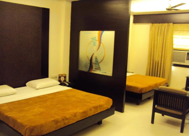 Hotel Aman Deluxe à New Delhi Extérieur photo