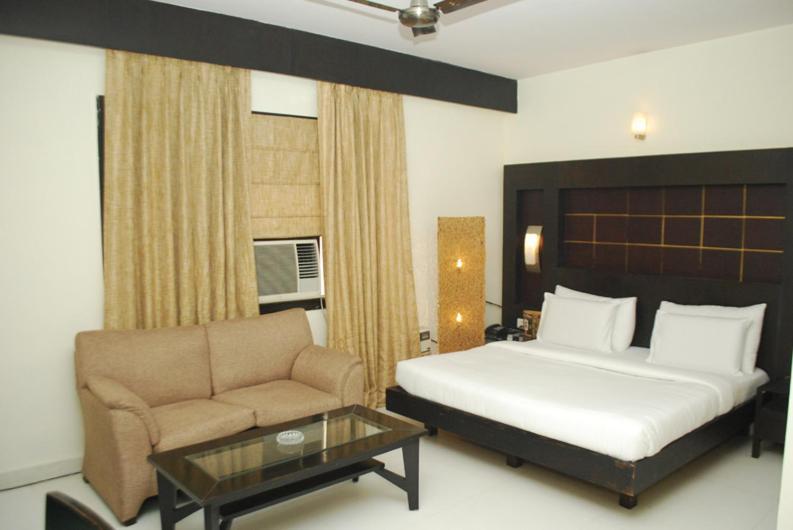 Hotel Aman Deluxe à New Delhi Extérieur photo
