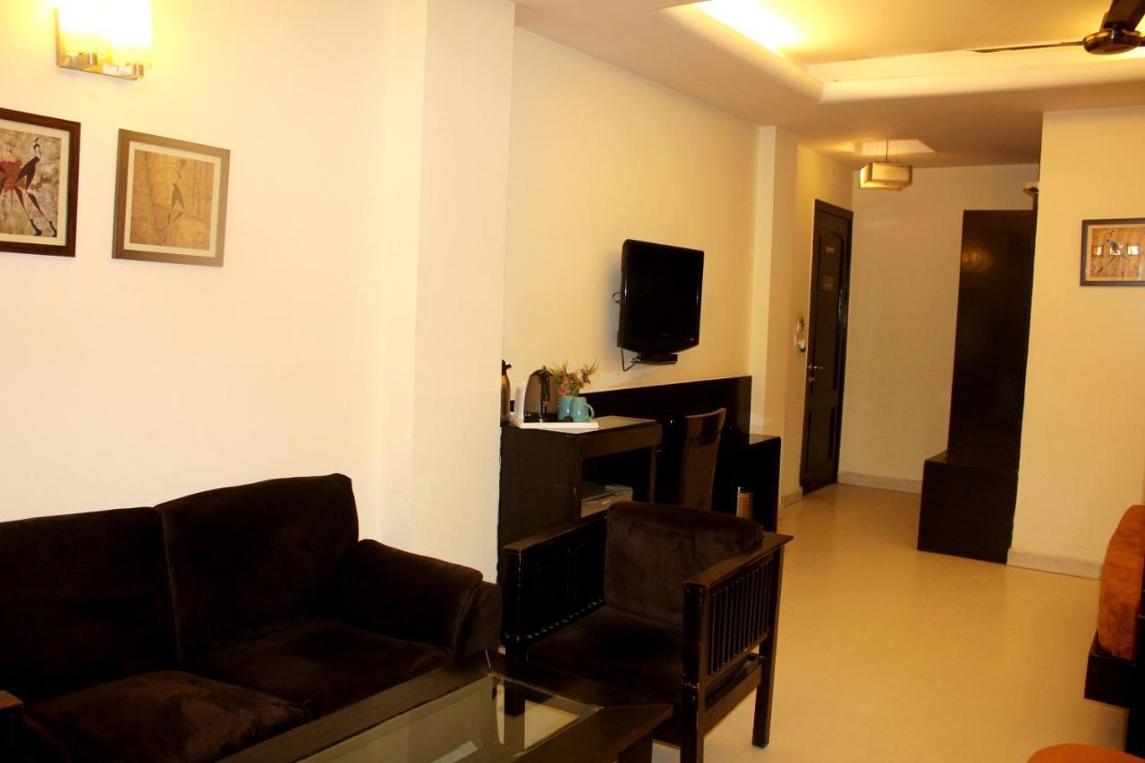 Hotel Aman Deluxe à New Delhi Extérieur photo